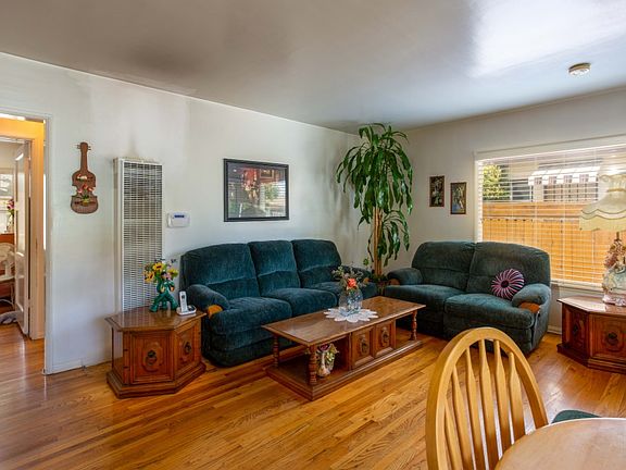 5th image of 1176 Nelrose Ave