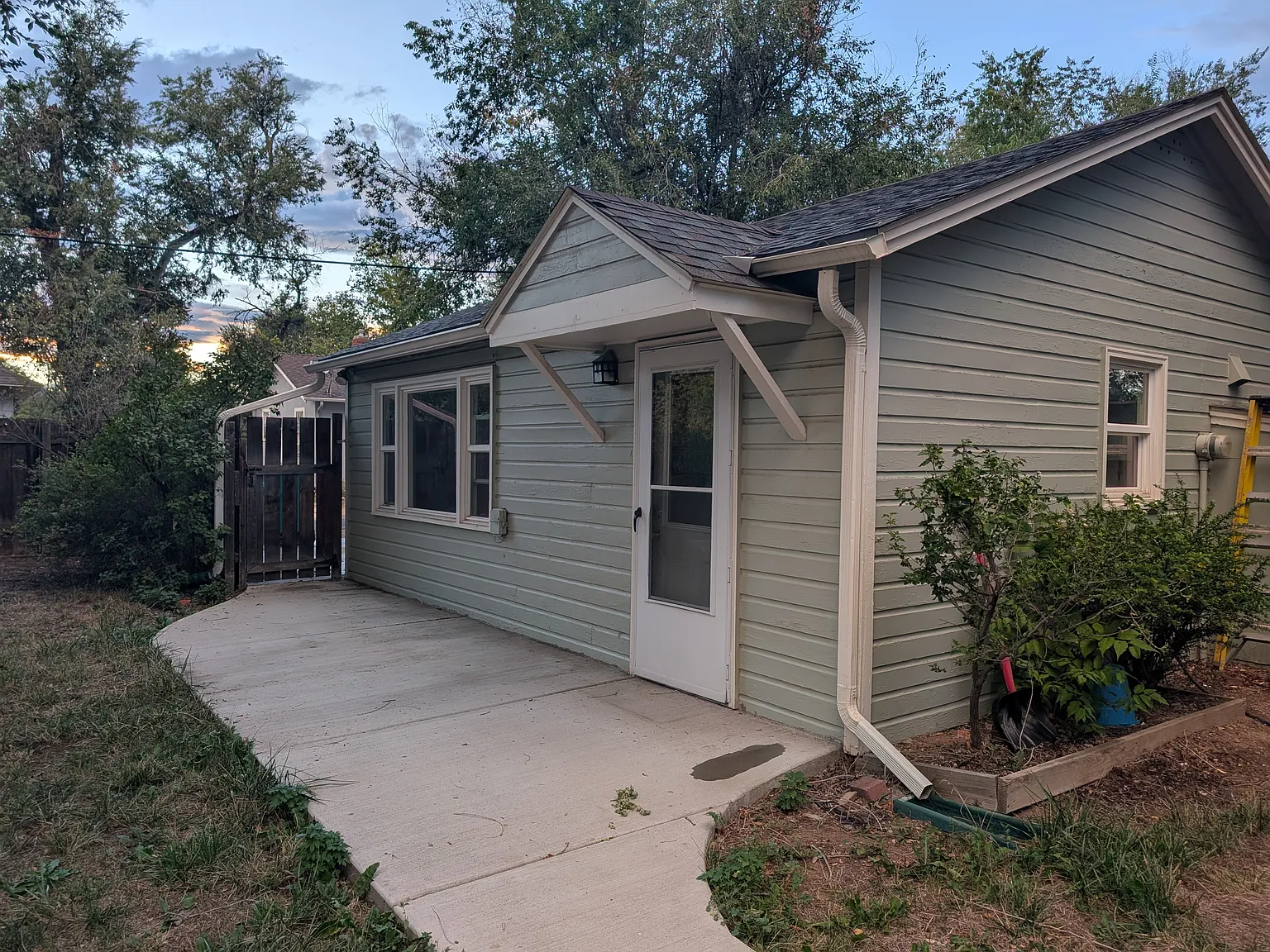 1 bed, 600 sqft, $1,100 — Photo 1