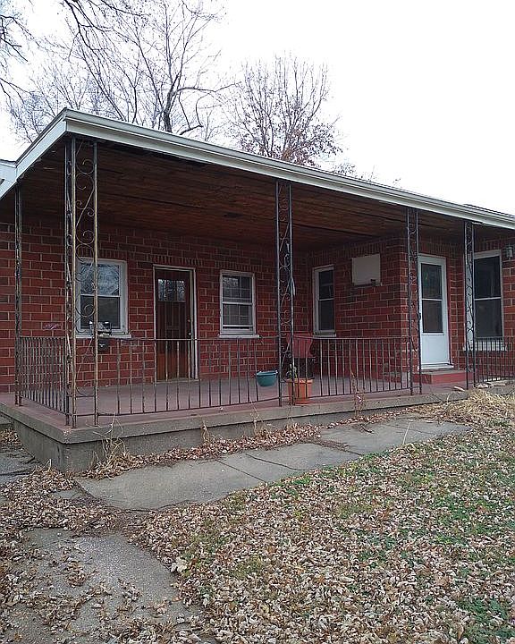 2nd image of 3112 Rendlen Ave