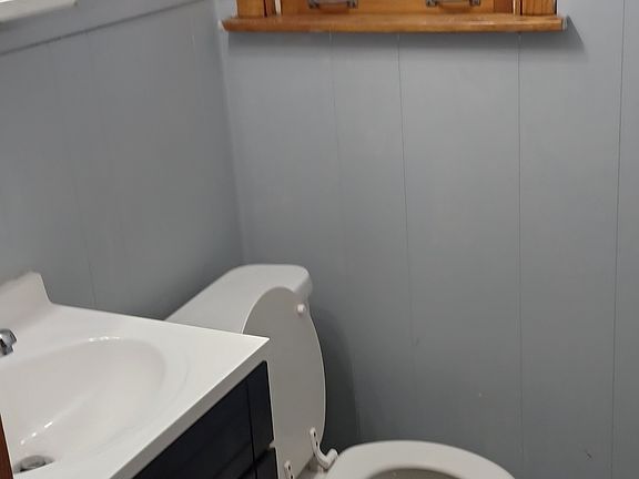 4th image of 14937 State St