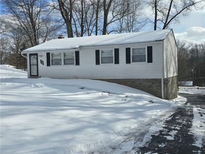 121 Crossland Rd, Butler, PA, 16002