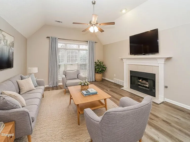 9264 Tamhaven Dr — Photo 4