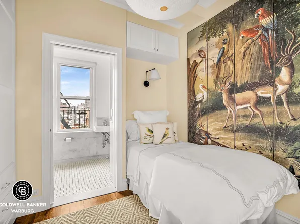 215 East 72nd Street image 10 of 12