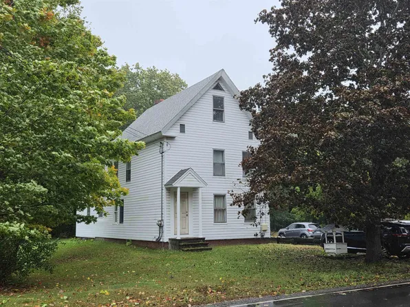 5 Whittier Street, Newton, NH 03858