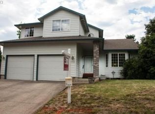 19784 Castleberry Loop, Oregon City, OR 97045