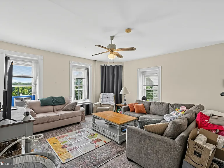 201 Sumac St #1 — Photo 9