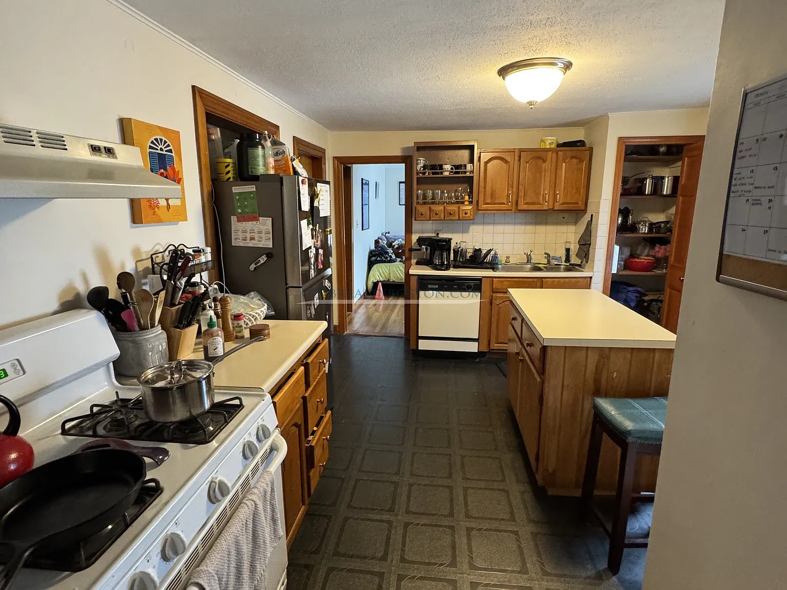 2 Oneil Pl — Photo 4