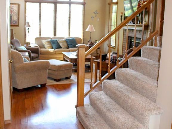 2nd image of 2234 N Stoneybrook Ct