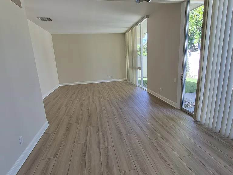 4125 Del Mar Ave — Photo 4