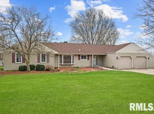 634 Suncrest Dr, Sherrard, IL 61281