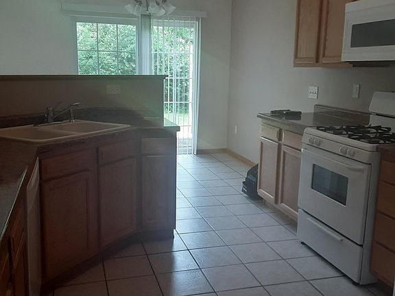 2nd image of 3540 Saint Anthony Way APT 1