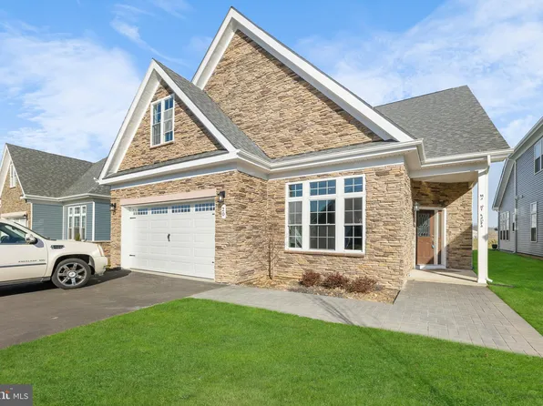20 Samjan Cir, Hightstown, NJ 08520