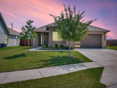 1504 Central Park Dr, Alvarado, TX, 76009
