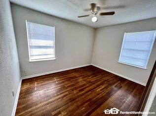 8614 Vinearbor St, Houston, TX 77033