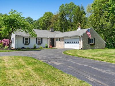 401 Russell Avenue, Suffield, CT, 06078
