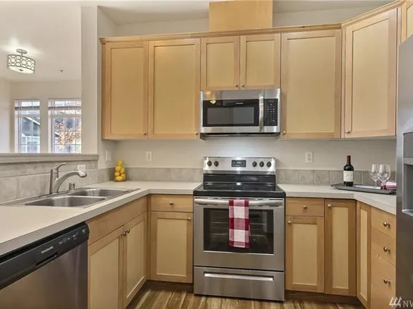 1855 Trossachs Blvd SE Unit 1005, Sammamish, WA 98075