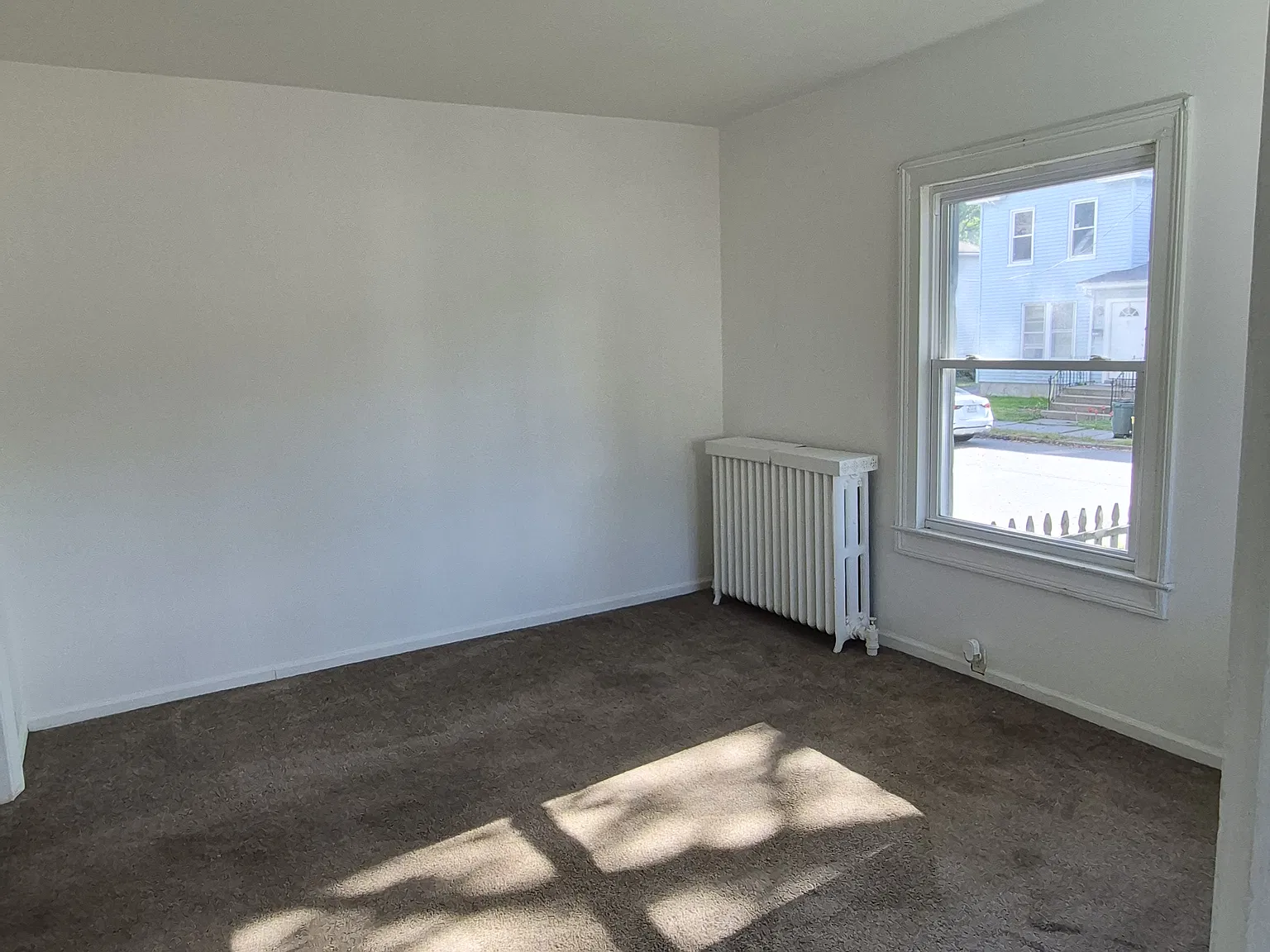 1 bed, 900 sqft, $1,600 — Photo 3