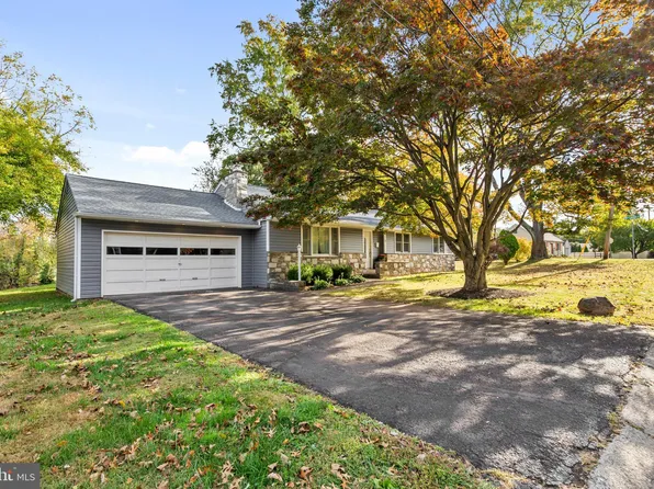 1 Kershaw Ave, Doylestown, PA 18901