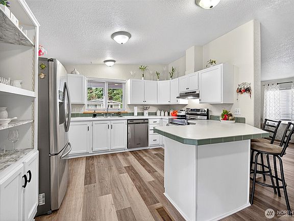 4th image of 19920 67th Avenue NE #25