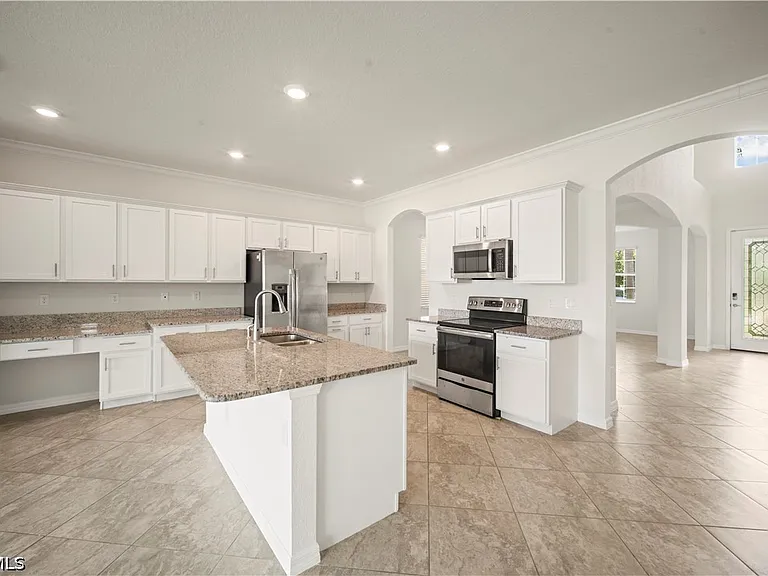 4234 Bluegrass Dr — Photo 7