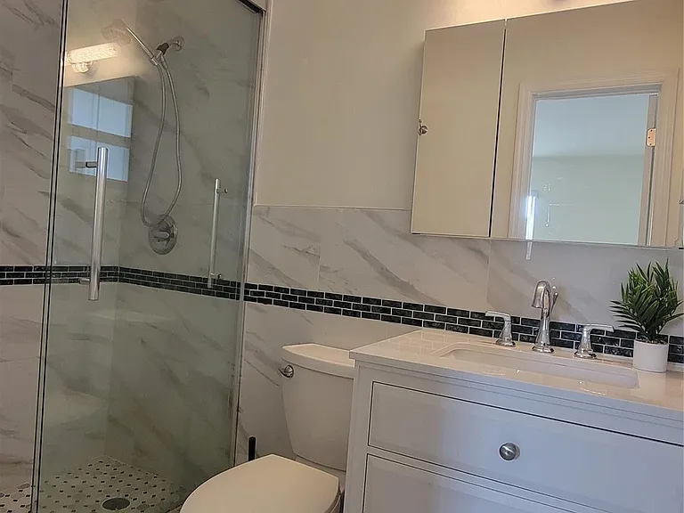 1601 SW 1st Ter #1 — Photo 22