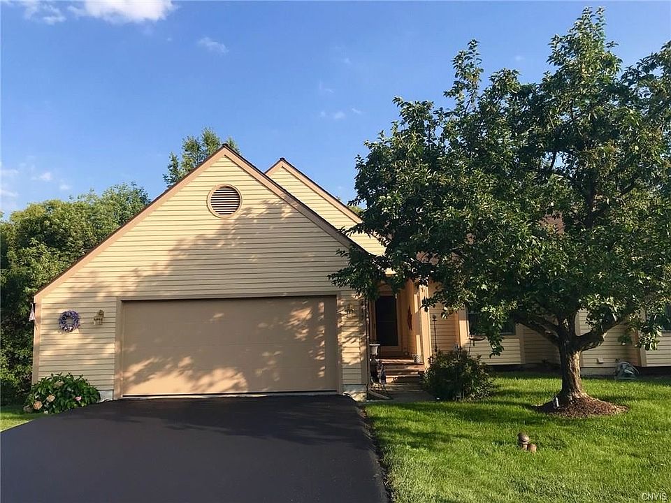 1st image of 417 White Heron Cir