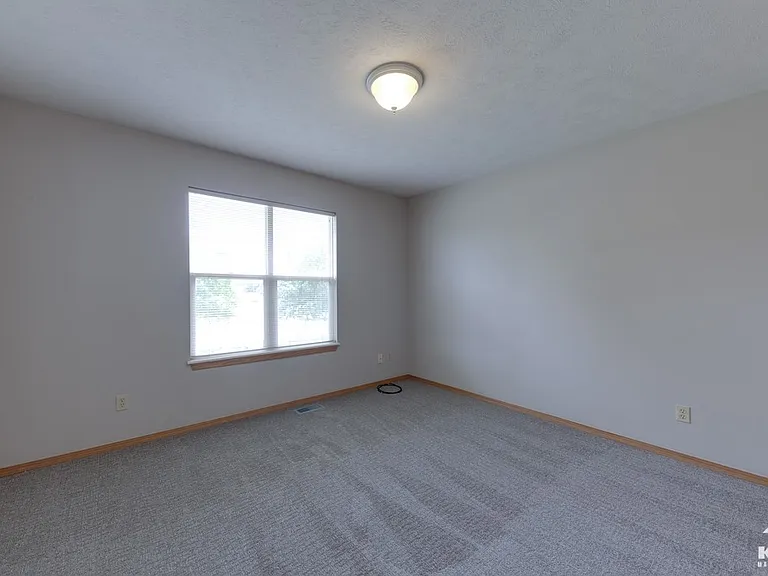 519 N Bristol Ct — Photo 21