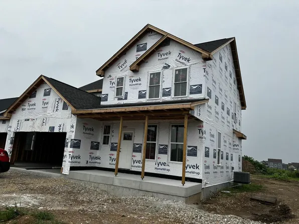 1749 Switchgrass STREET, Oconomowoc, WI 53066