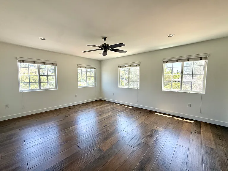 1616 Fargo St — Photo 15