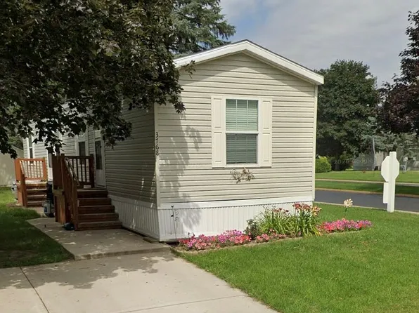 3768 Juniper St #173, Clarkston, MI 48348