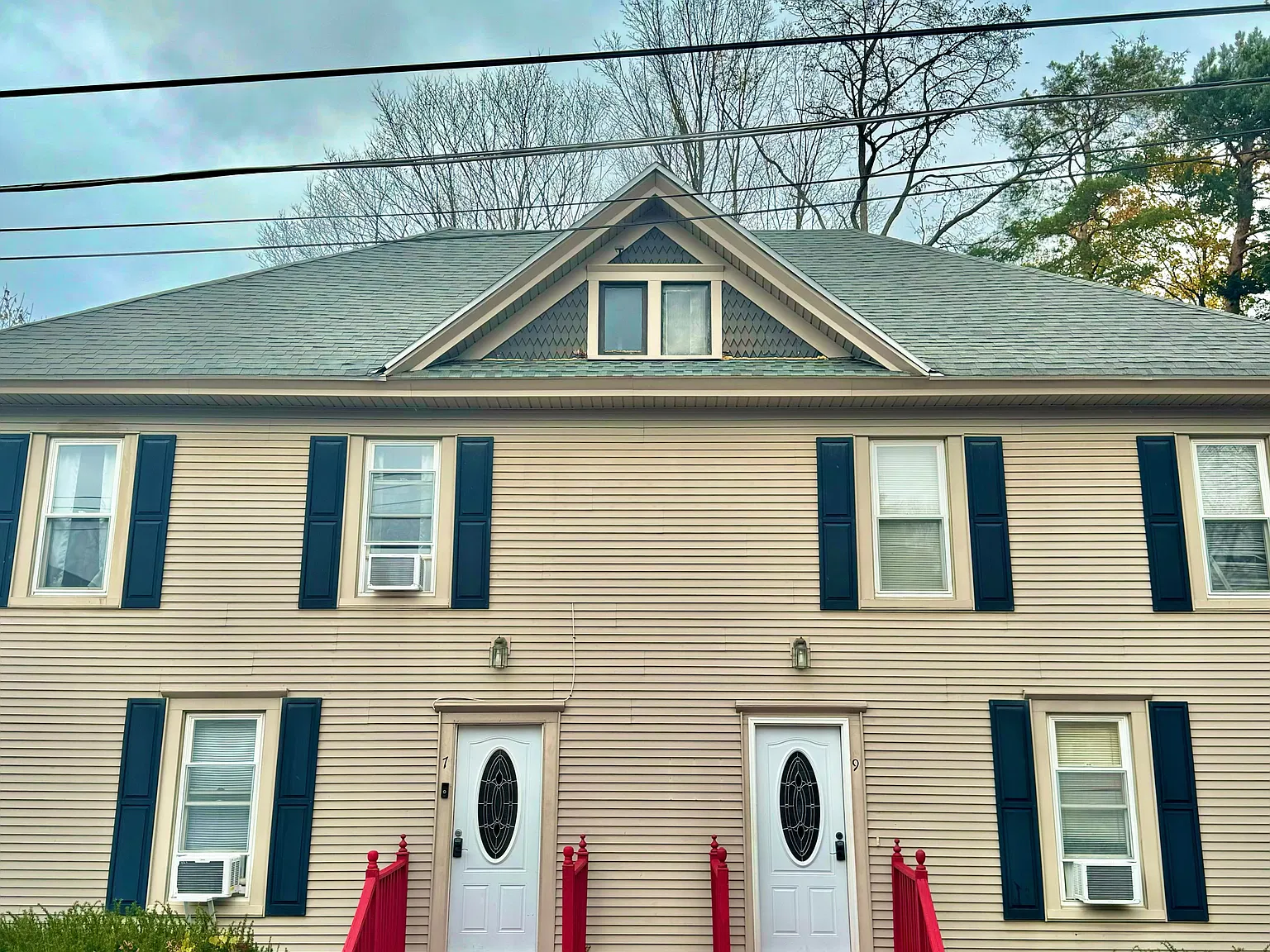 4 bed, 2800 sqft, $850 — Photo 2