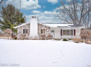 4054 Davison Rd, Lapeer, MI 48446