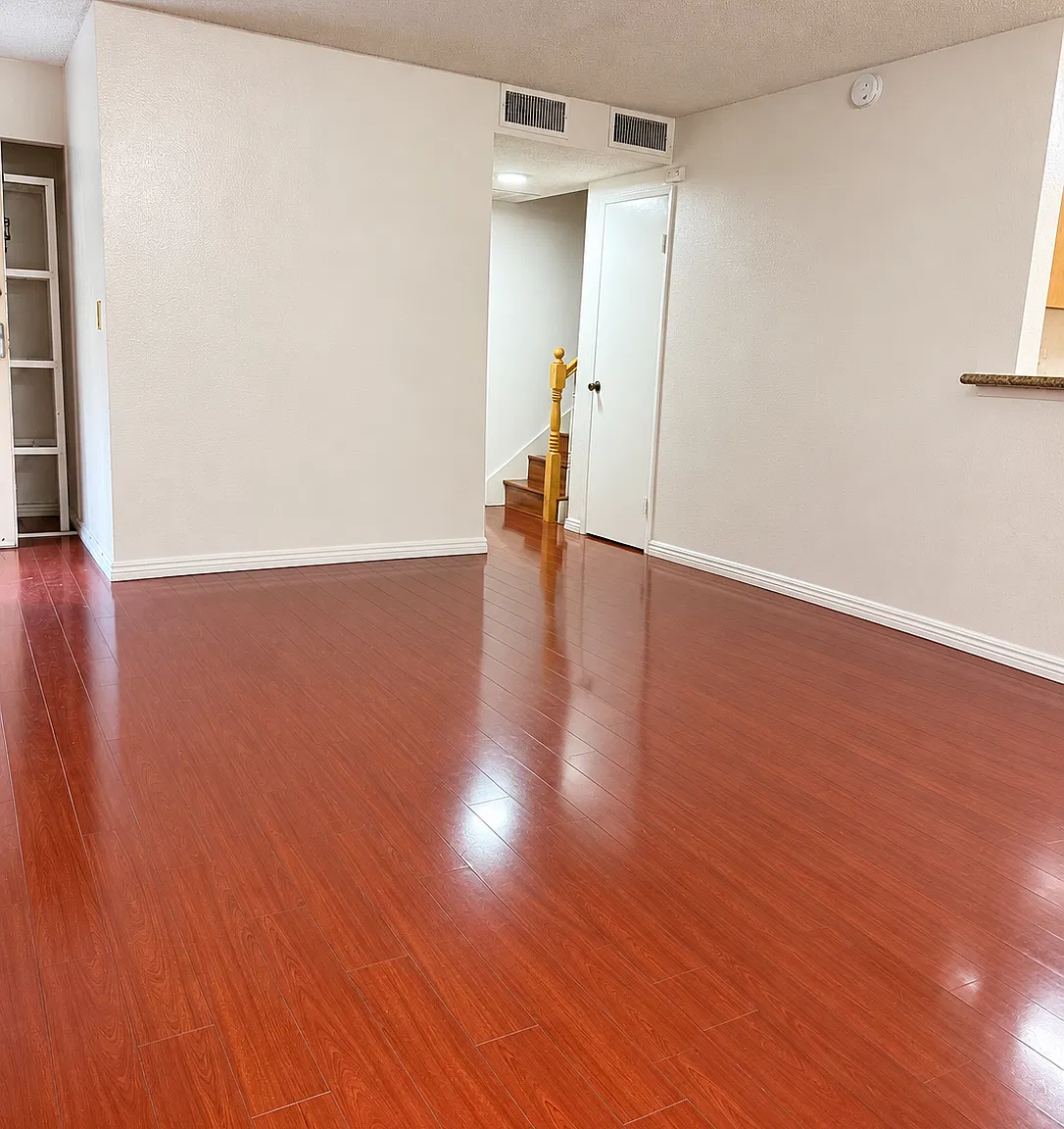 2 bed, 2.5 bath, 1129 sqft, $3,000 — Photo 2