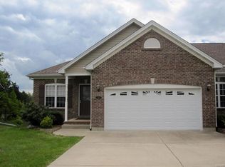 116 Pebble Creek Ct, Washington, MO 63090