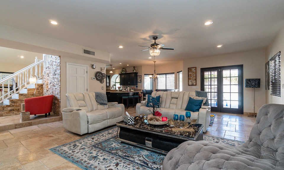 1st image of 3646 E Lavender Ln