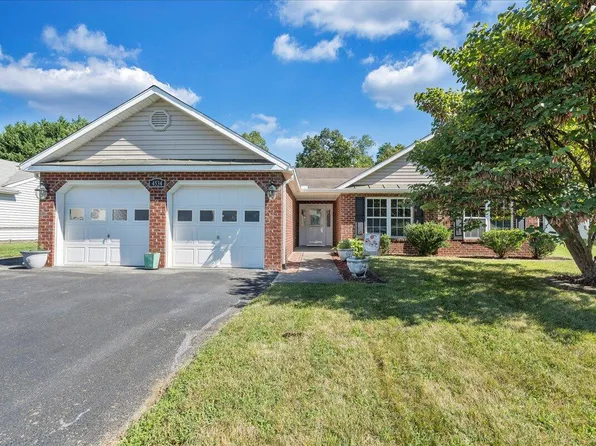 4534 Lomond Cir, Salem, VA 24153