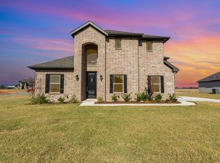6048 Mango Dr, Sanger, TX 76266