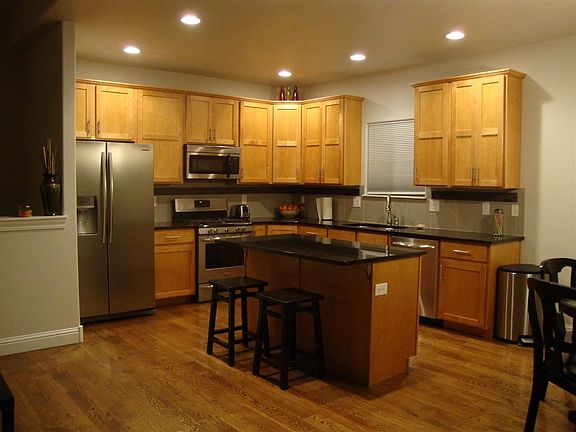 3rd image of 2161 22nd St