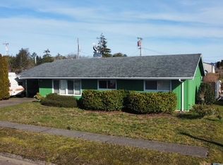 648 Juniper St, Florence, OR 97439