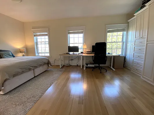 Rented by Compass | media 39