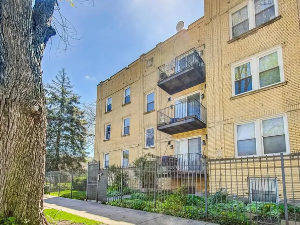 3801 W Ainslie St APT 2E, Chicago, IL 60625