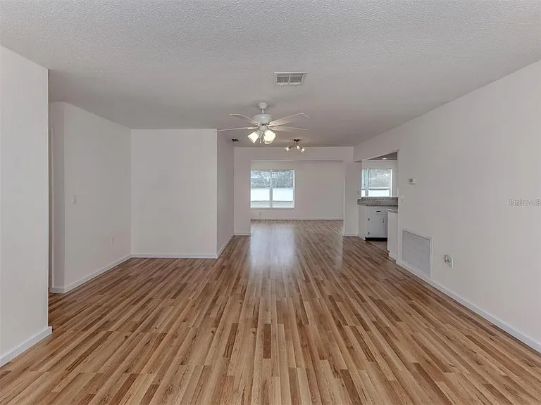 1215 Mango Ave — Photo 23