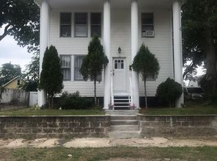 91-93 Monrovia St, Springfield, MA 01104