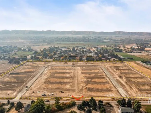 14 Blane St, Emmett, ID 83617
