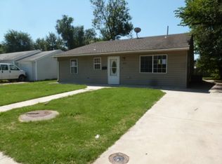 3313 E Chestnut Dr, Wichita, KS 67216