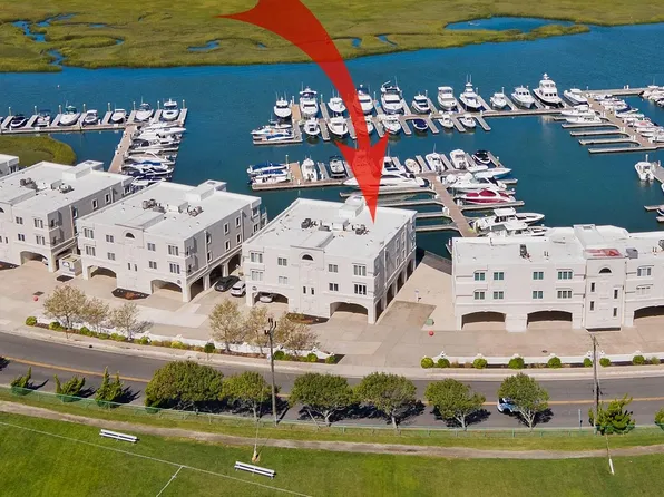 1100 Ocean Dr APT 208, Avalon, NJ 08202
