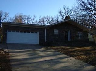 1310 N 28th St, Van Buren, AR 72956
