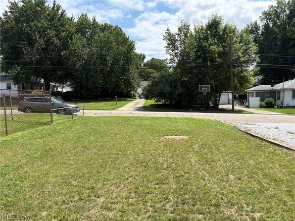 491 Taft Ave, Barberton, OH 44203