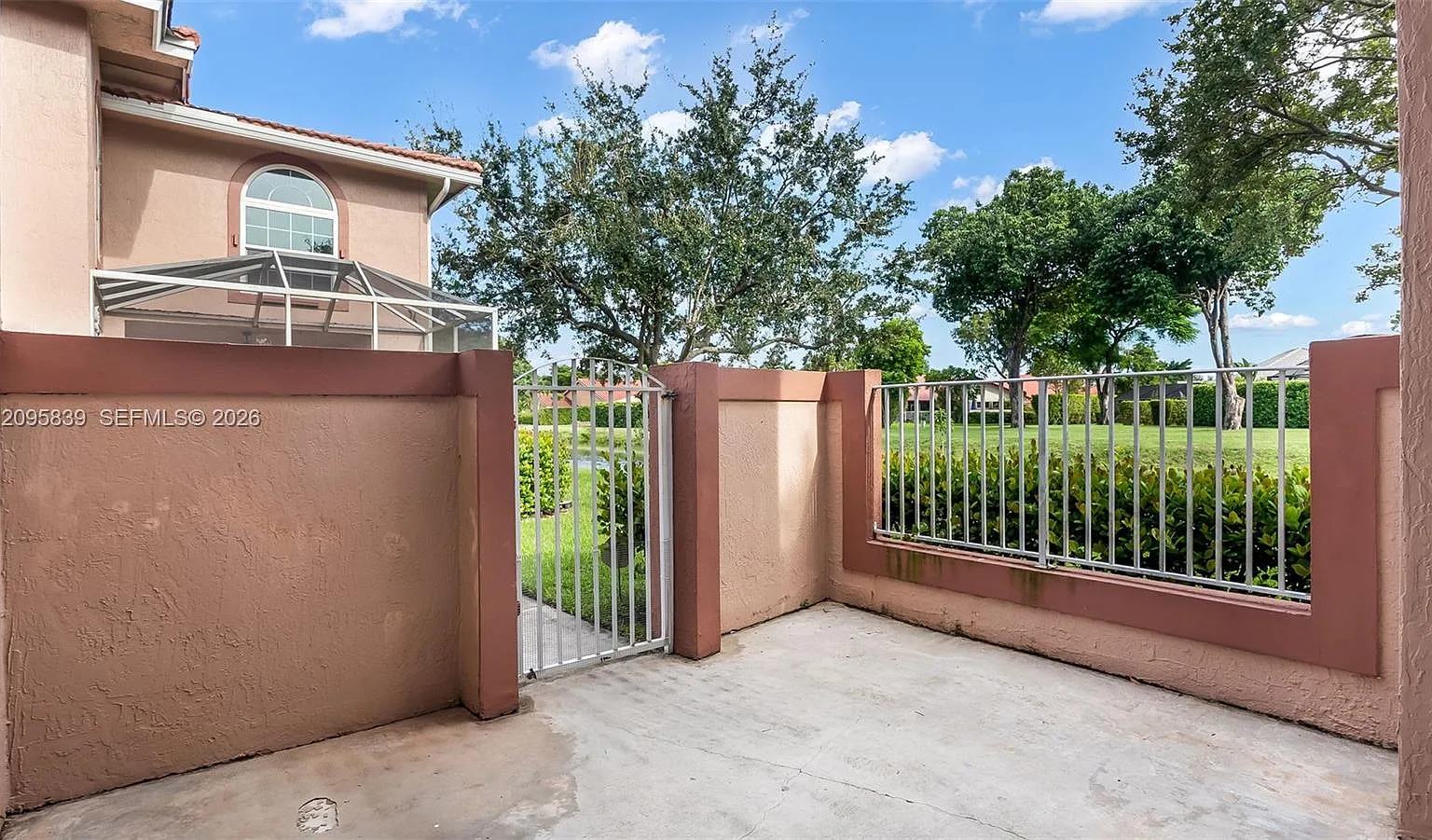 Coral Springs Country Clu — Photo 3