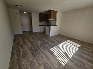 Commerce-10042, Tujunga, CA 91042